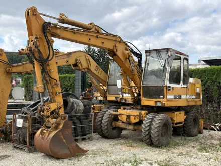 1987 LIEBHERR A900B Radbagger – RESALE