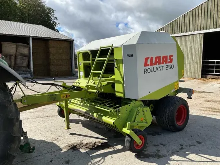 2003 Claas Rollant 250 Rundballenballen – RESALE