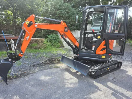 HighTop HH25 Kabine mit Boom-Offset Mini-Bagger – RESALE