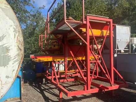 SPINNEKOP Grader AVR Dewulf Grader Stoßbremser Grader mit Förderband 3x400V – RESALE
