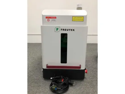 FREUTEK LMM0006 Geschlossene Faserlaser-Markier- und Gravurmaschine 30W (110x110 mm) – RESALE
