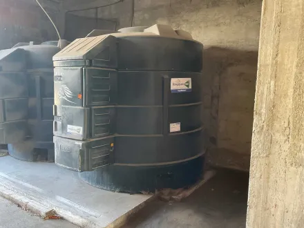 Titan Vertical Diesel Tank mit Pumpe und Zähler 5000L – RESALE