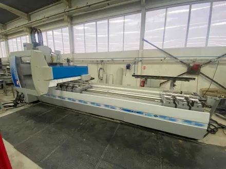 MASTERWOOD - 2010 - 4 WIN - CNC-Bearbeitungszentrum MASTERWOOD Typ 4 WIN – RESALE