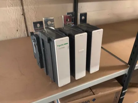 SCHNEIDER ELECTRIC – LC1F630 – Dreiphasen-Leistungskontaktor – RESALE