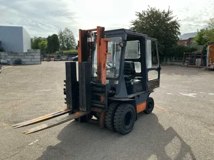 Toyota 5FDF 25 Gabelstapler – RESALE
