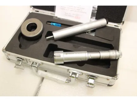 (X11) FREUTEK SDM0062 3-Punkt-Innenmikrometer 30-40 x 0,05 mm – RESALE
