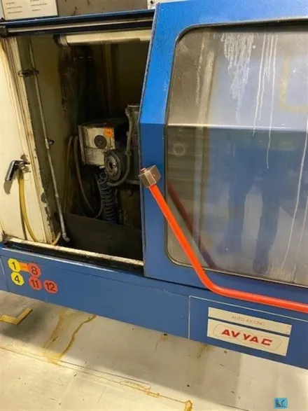 Avyac Auto 4x CNC Bohrerschleifmaschine – RESALE