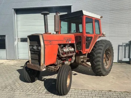 Massey Ferguson 1155 Oldtimer-Traktor – RESALE