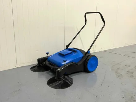 UMT – Kehrer mit großem Sammelbrett – RESALE