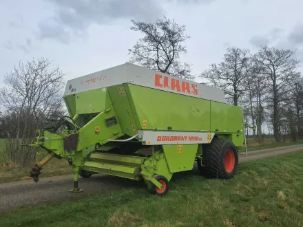 1998 Claas-Quadrant 1200RC Ballenträger – RESALE