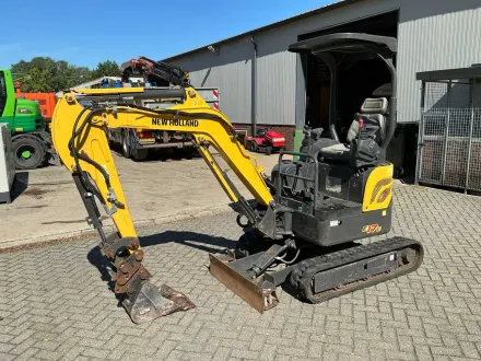 2021 New Holland E17C Mini-Bagger – ausziehbare Ketten – Schnellkupplung – RESALE