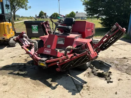 Toro Reelmaster 4500-D 4WD Laufmäher / Rollenmäher – RESALE