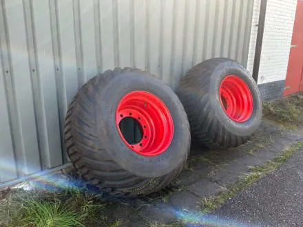 2011 Trelleborg Twin 404 Set aus 2 Teilen: Reifen, Rad und Felge – RESALE