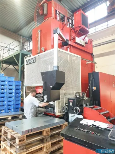 Dunkes HZS 160 Hydraulische Presse – RESALE