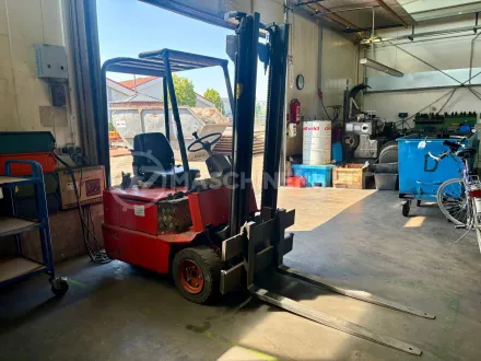 Linde E 12 electric forklift trucks – RESALE