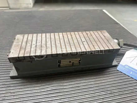 SD 10/30 Magnetspannplatten – RESALE