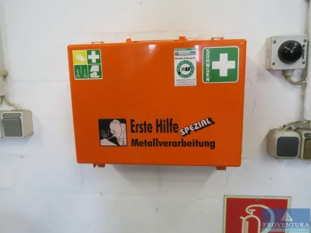 Erste-Hilfe-Koffer wandmontage – RESALE