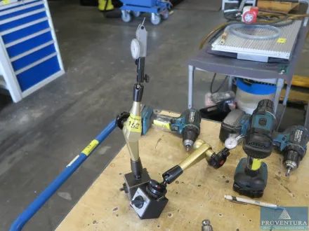 Messuhren 0.01 mm mit Magnetfuß 2 Stück – RESALE