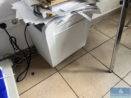 Aktenvernichter IQ Slim Home Office P4 – RESALE