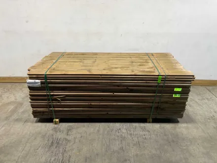 Weichholzboden braun 28×135×2150 mm – KDI braun + Fischschnabel (184x) – RESALE
