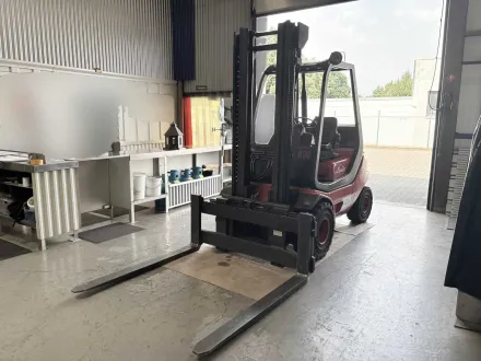 Linde H30D Diesel-Gabelstapler 3.000 kg | Seitenschieber | Baujahr 1988 | 14.880 Bh – RESALE