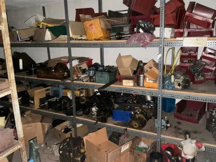 Lagerraumkapazität im ersten Stock – RESALE