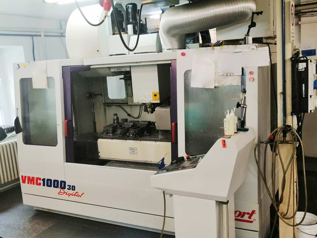 Bridgeport VMC 1000-30 Vertikales Bearbeitungszentrum