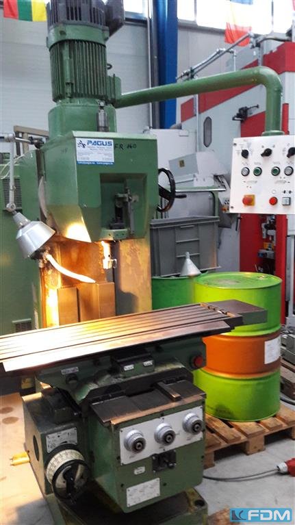 Auerbach FSS 250 x 1000/V Fräsmaschine - Vertikal – RESALE