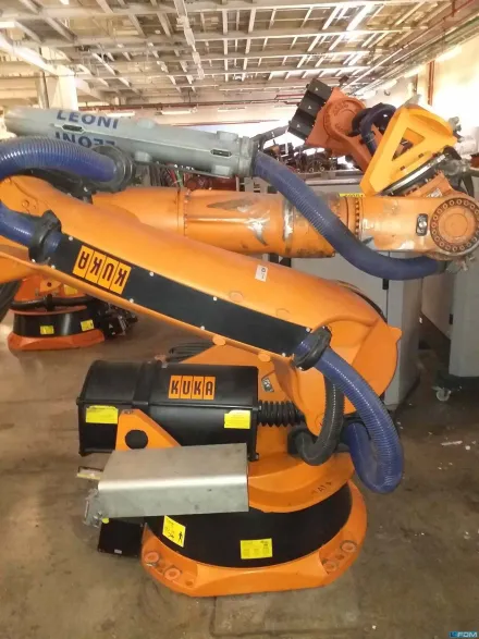 Kuka KR 210 Industrieroboter für allgemeine industrielle Anwen – RESALE