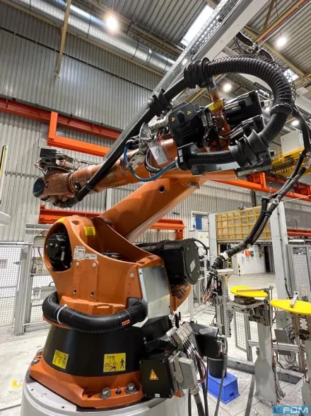 Kuka KR 210 L150-2 2000 Industrieroboter für allgemeine industrielle Anwen – RESALE