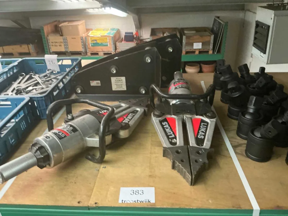 Lukas LSP40B Hydraulikverteiler (2x)