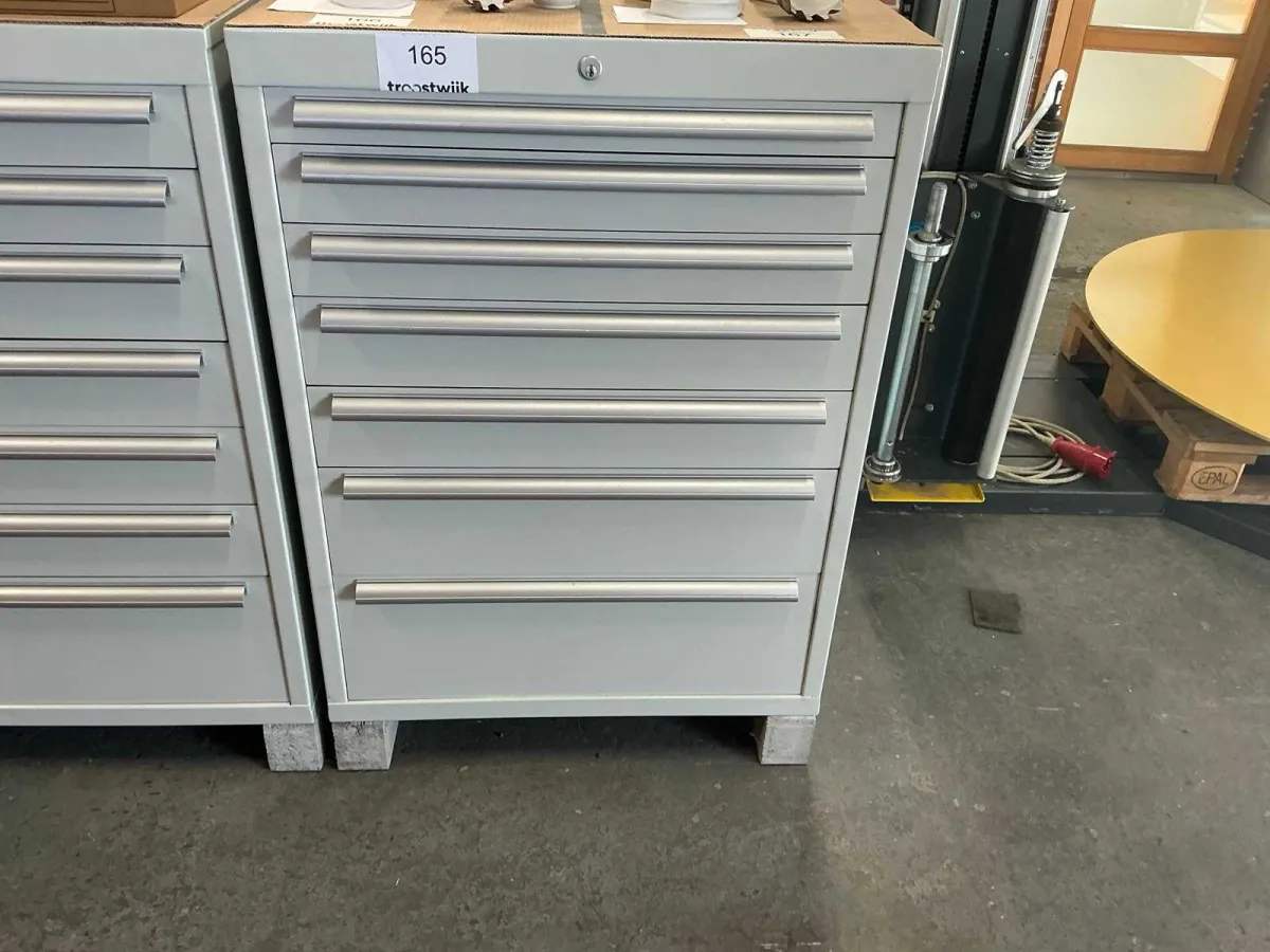 7-Schubladen-Geräteschrank