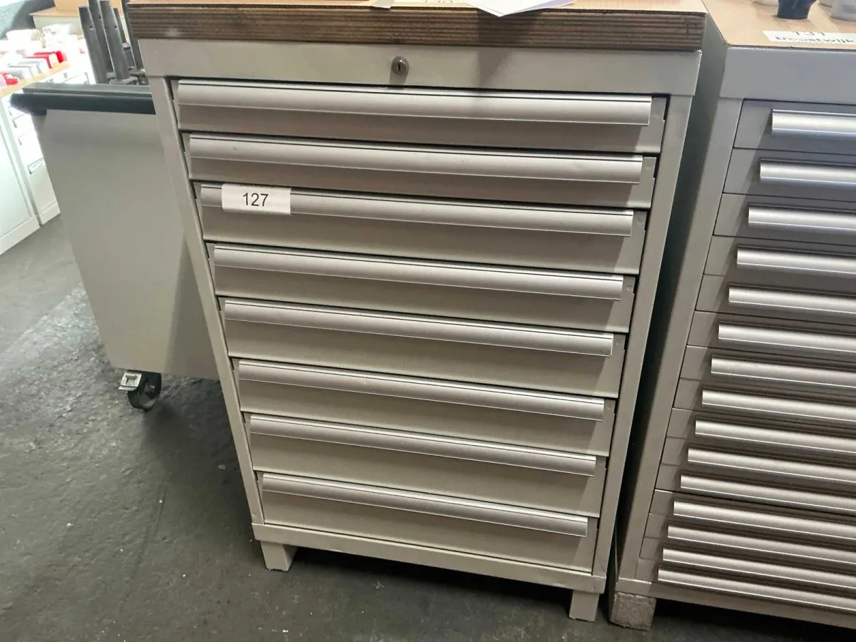 8-Schubladen-Geräteschrank