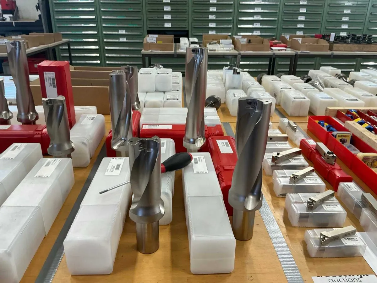 Ceratizit Serie MD900 Indexierbarer Einsatzbohrer mit zylindrischem Bohrerguss (8x)