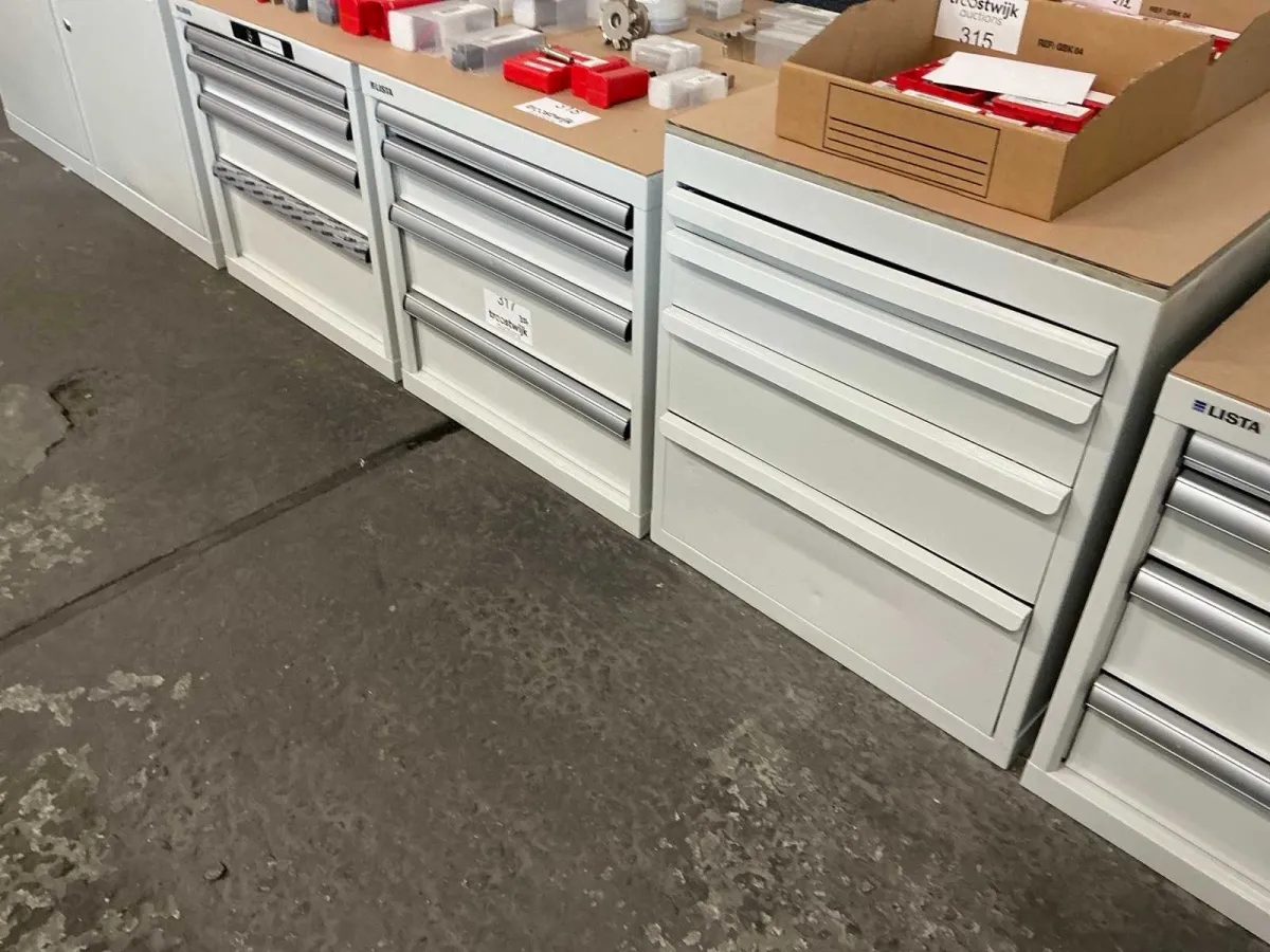 Lista 4-Schubladen-Materialschrank (3x)