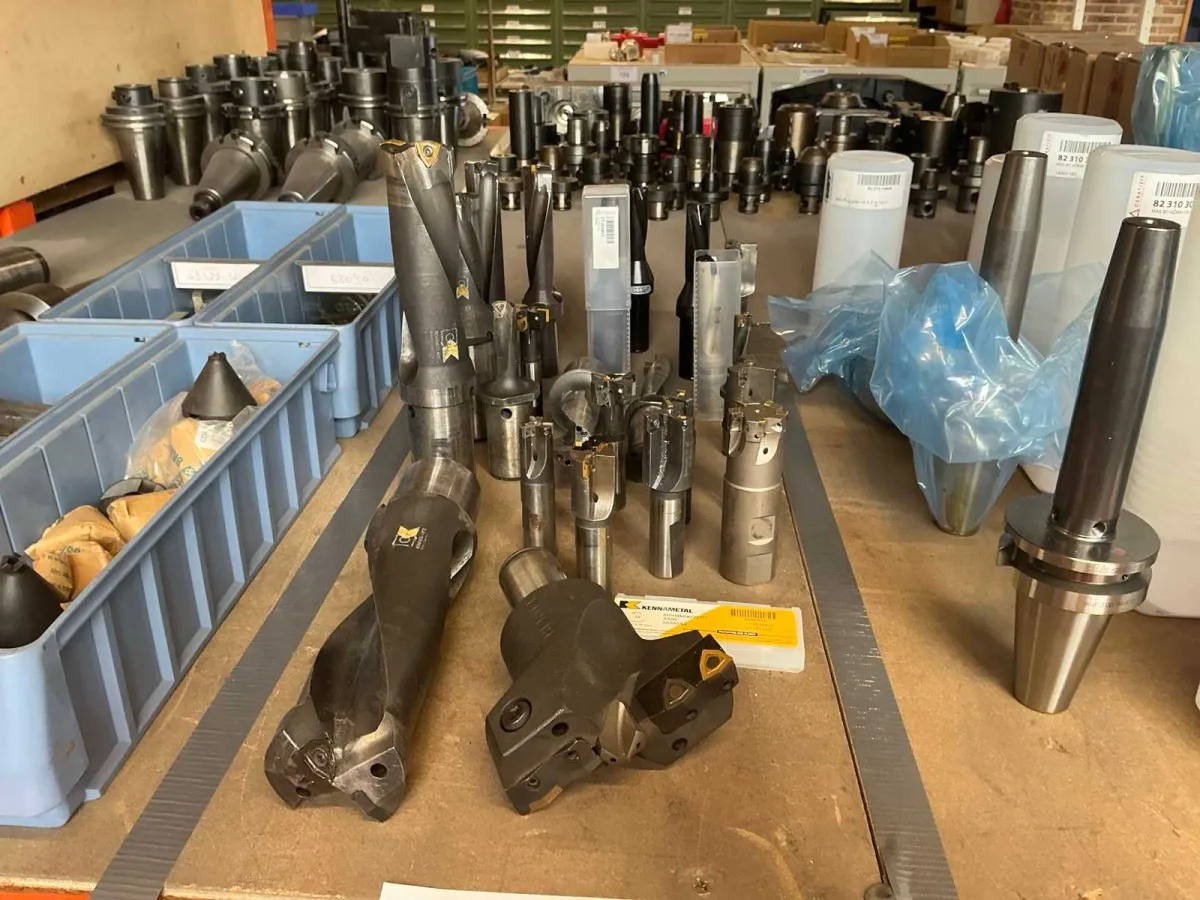 Kennametal-Charge von Einsatzbohrern – und Fräsen