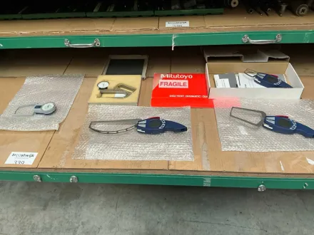 Mitutoyo- und Kroeplin-Batch-Dickenmessgeräte – RESALE