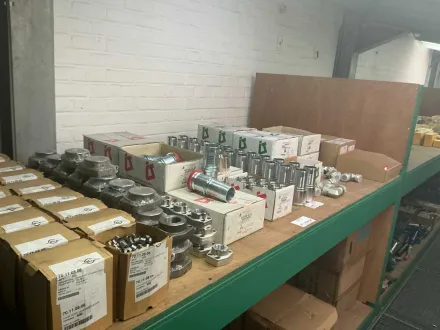 Fontan Batch hydraulische Kupplungen, Flansche, Reduziere und so weiter – RESALE