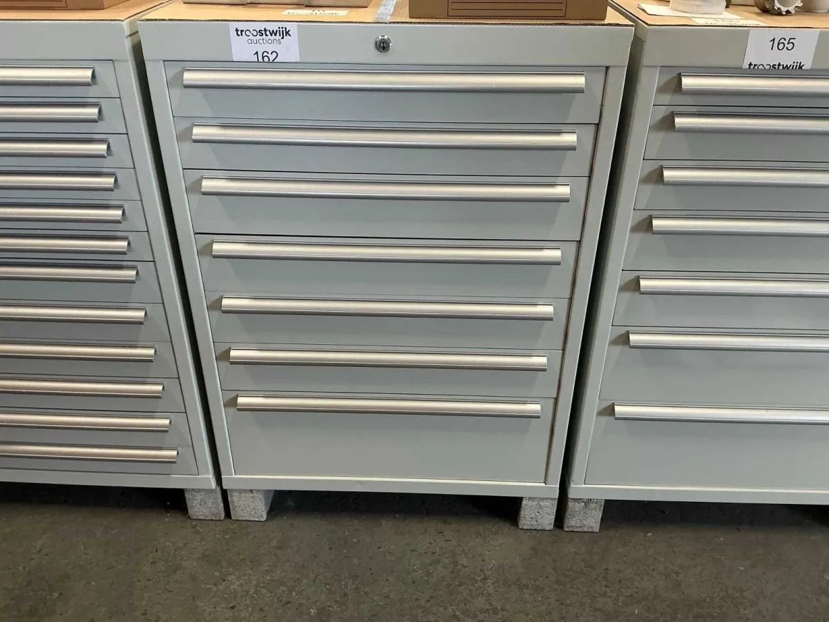7-Schubladen-Geräteschrank