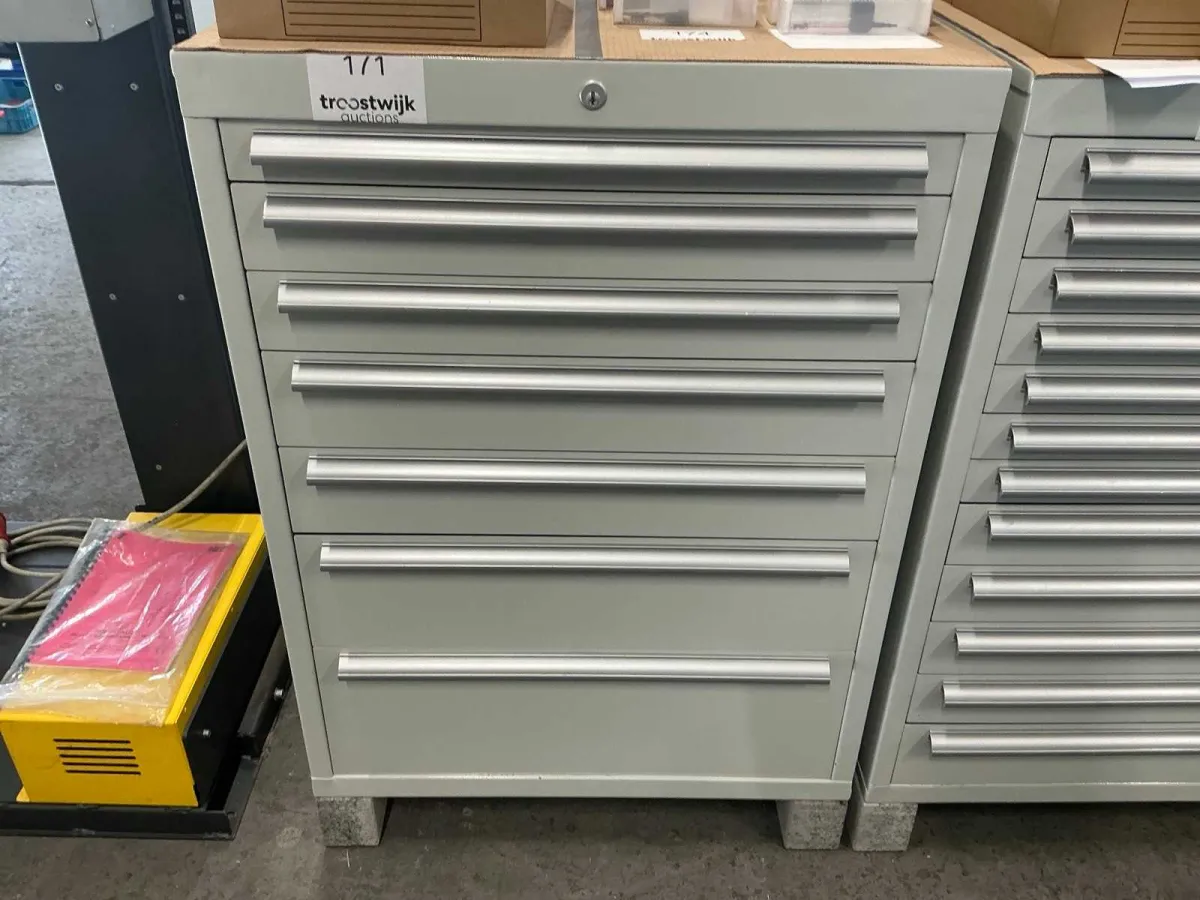7-Schubladen-Geräteschrank