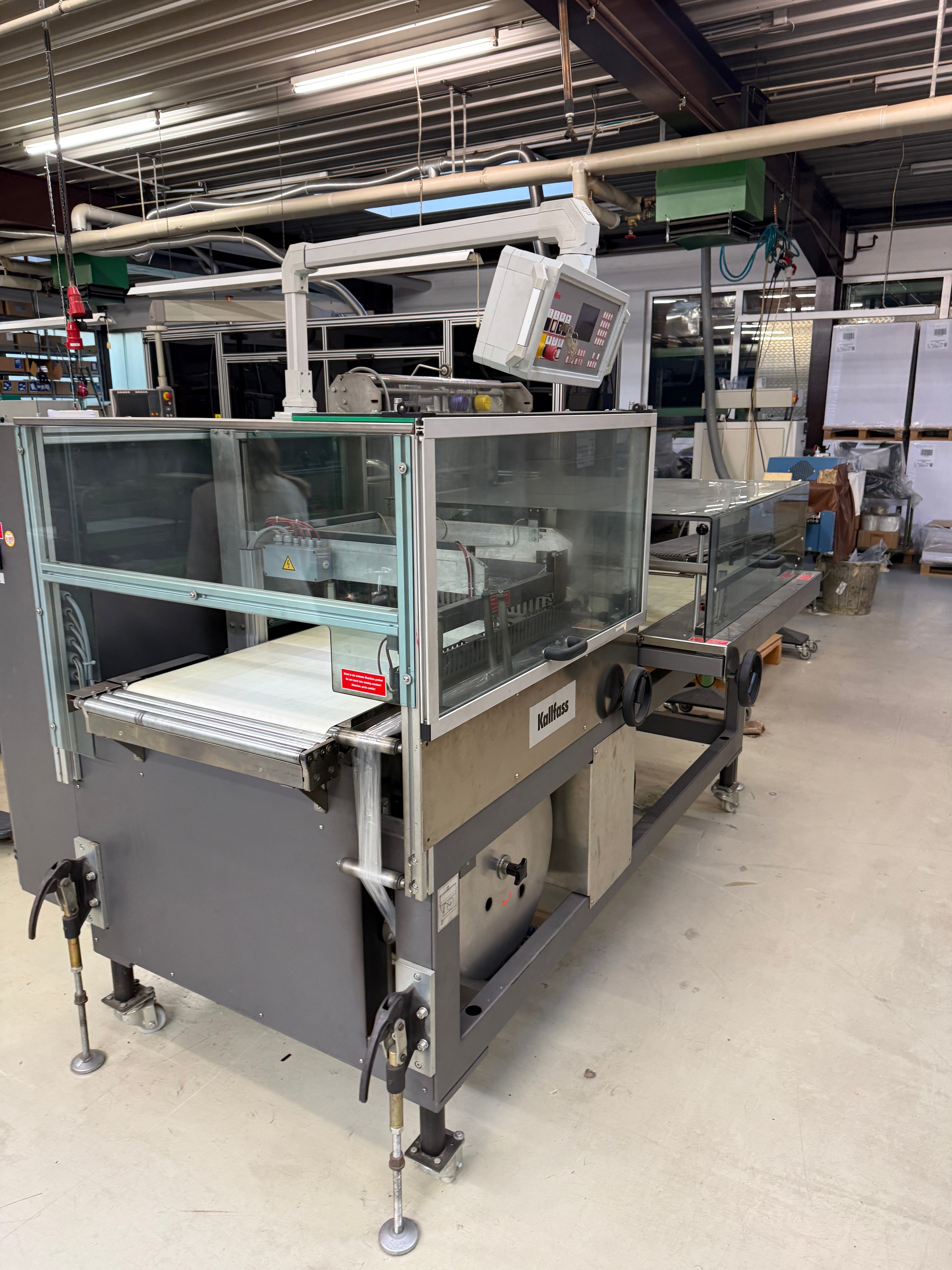 Kallfass Universa 8060 Spezial Shrink wrapping – RESALE