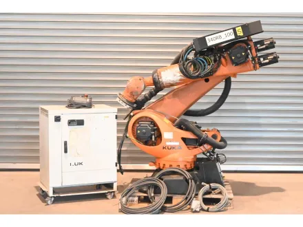 Kuka Industrieroboter KR180 R2900 Prime ( 10014860 ) + KRC4 ( 11013095 ) – RESALE