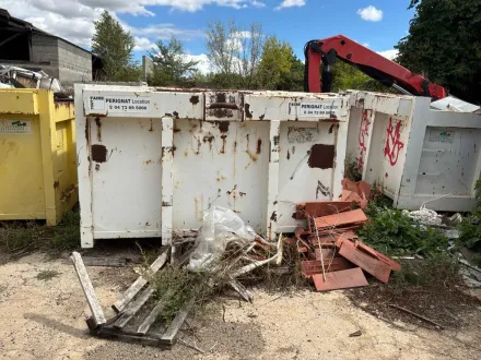 Müllcontainer – RESALE