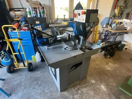 Pedrazzoli Bandsägemaschine / Bandsägemaschine für Metall – RESALE