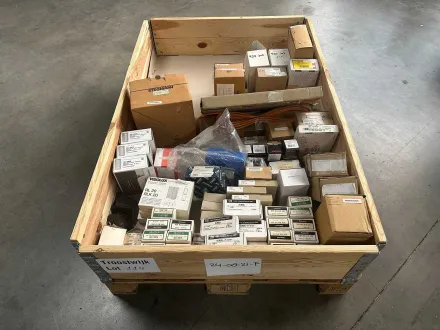 Honeywell, Moeller – Charge von Elektronik- und Industriesensoren, Encodern – RESALE