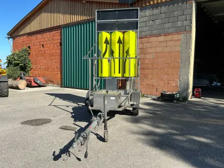 2009 Buchhaus RMS 2000 Autoanhänger mit aufgebautem Verkehrsleitsystem – RESALE