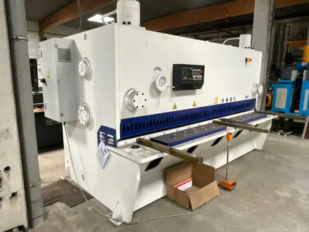 2025 Grottus QC11K-Serie – Weitere Blechbearbeitungsmaschinen – RESALE
