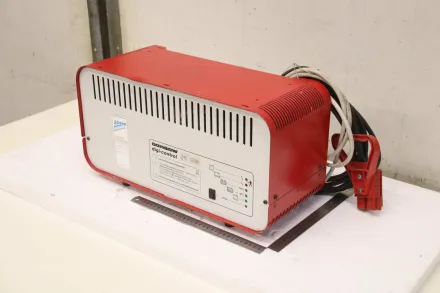 Gansow E 24/34 DIGI-CONTROL Ladegerät für Scheuersaugmaschine 24 V/34 A – RESALE