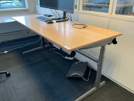 Schreibtisch – RESALE