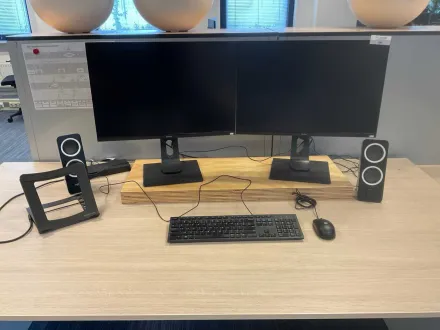 Iiyama Prolite Monitor (2x) – RESALE